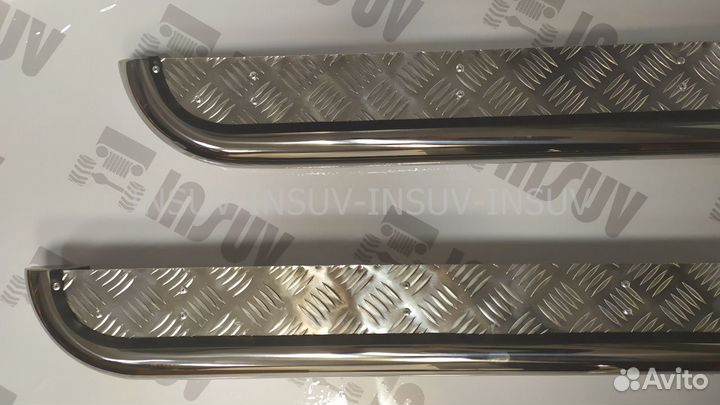 Пороги на Ниву труба с алюм. листом (нержавейка)