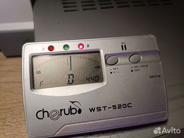 Гитарный тюнер Cherub wst-520c