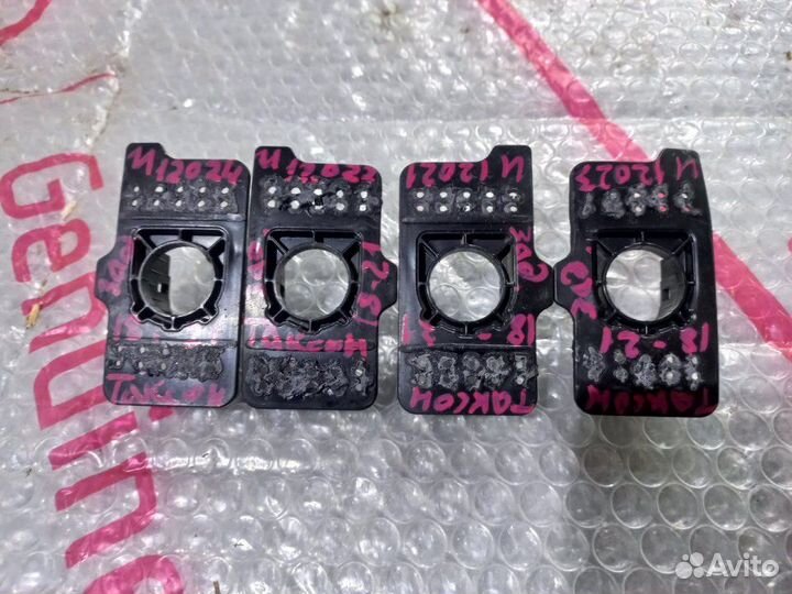 Крепление парктроника заднее Hyundai Tucson 3