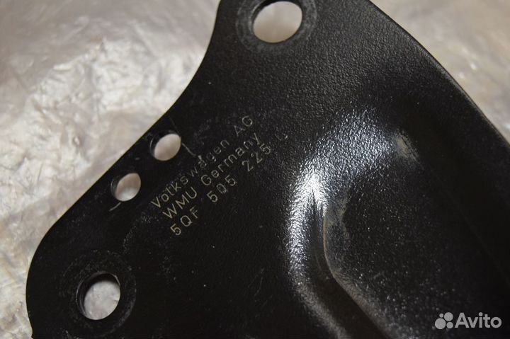 Задний левый правый рычаг Tiguan 2 Тигуан