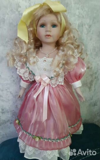 Кукла фарфоровая remeco collection