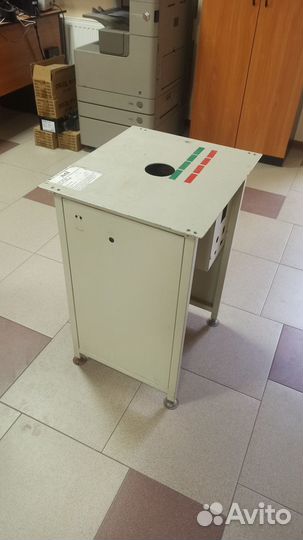 Тумба металлическая