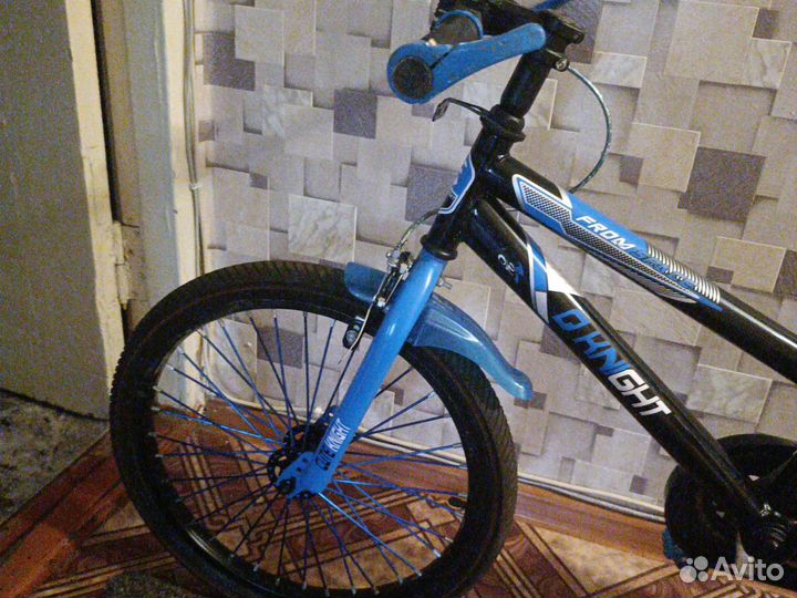 Спортивный новый велосипед