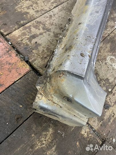 Порог правый с центральной стойкой LADA Granta