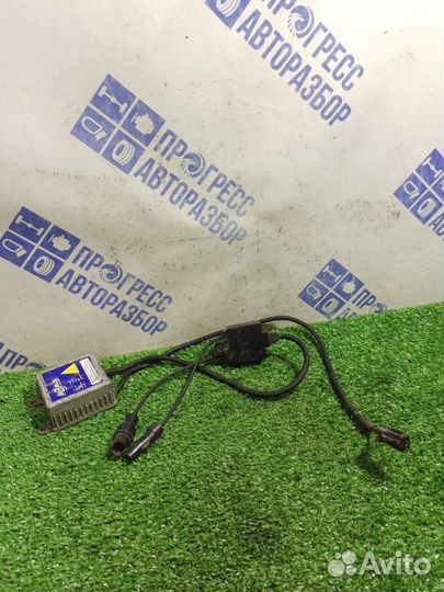 Блок розжига ксенона передний левый Bmw E39 седан