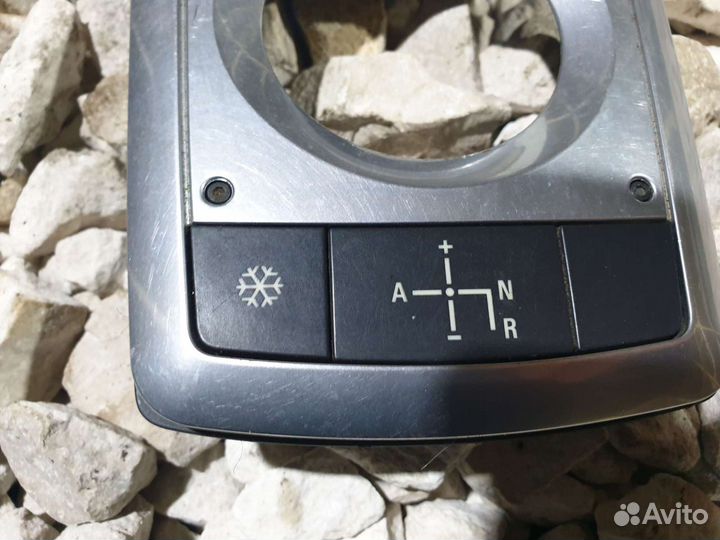 Накладка селектора Opel Astra H