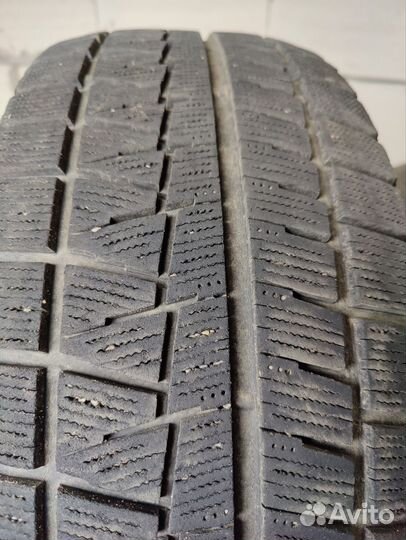 Bridgestone Blizzak Revo GZ 215/55 R17 94S