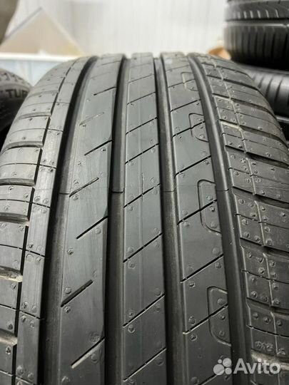 Goodyear EfficientGrip Performance 225/55 R17