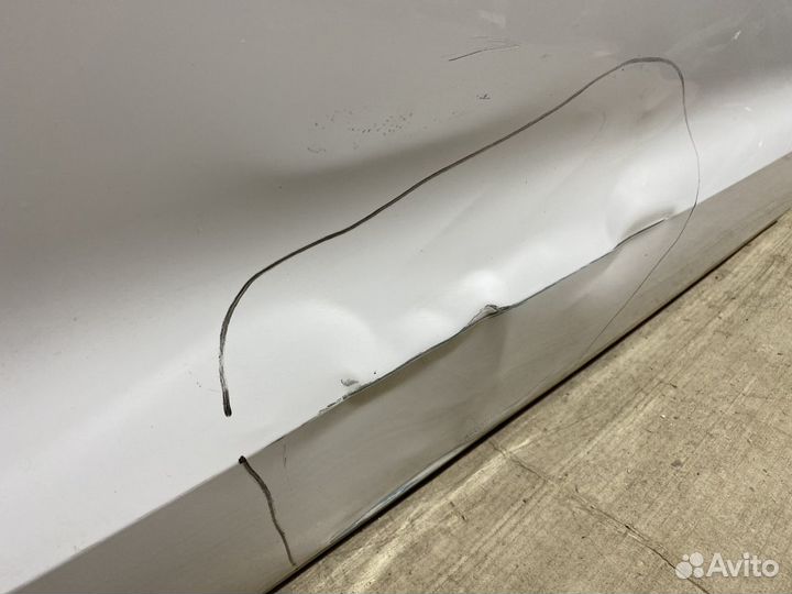 Дверь передняя правая Volkswagen Polo 6RU831056