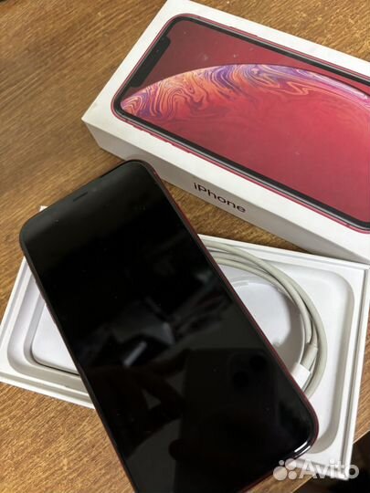 iPhone Xr, 64 ГБ