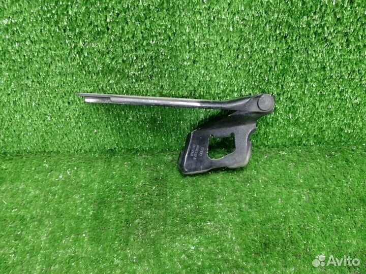 Петля капота правая Audi A5 8T