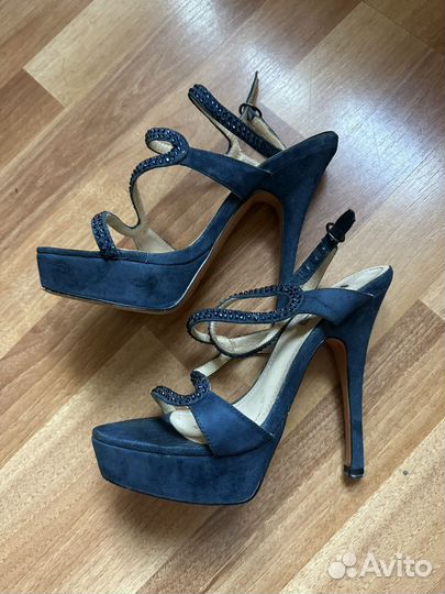 Босоножки 36 mascotte