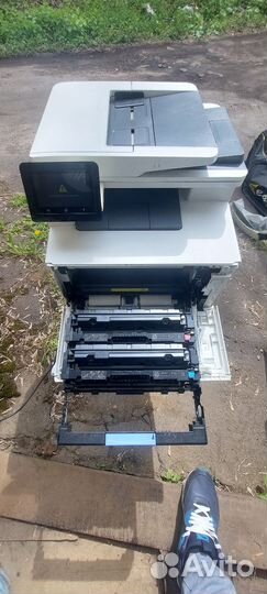 Принтер HP laser Jet Pro MFP M477fdn