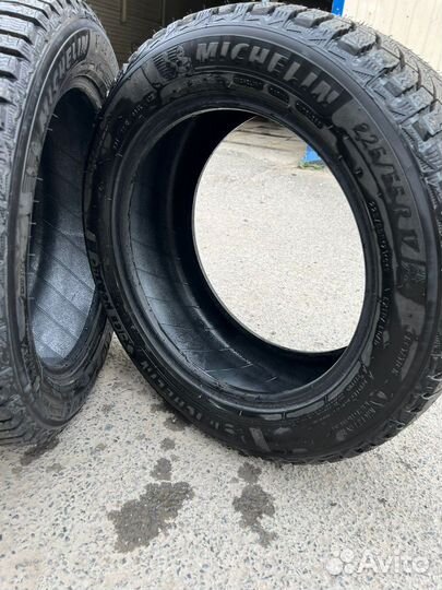 Michelin X-Ice North 4 225/55 R17