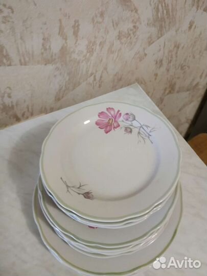 Тарелки плоские Дулево 1991г