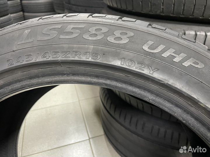 Landsail LS588 UHP 245/45 R19