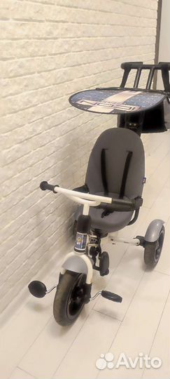 Детский велосипед с родительской ручкой