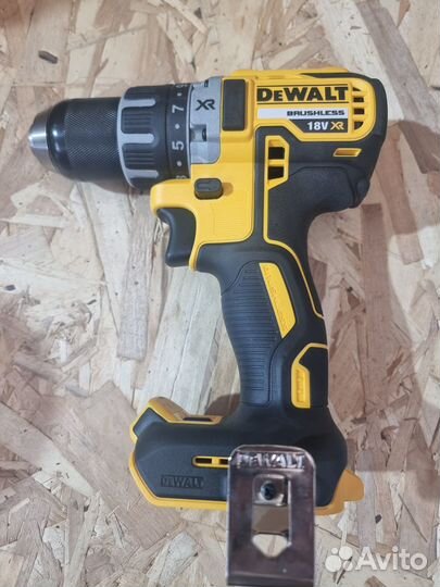 Дрель-шуруповерт Dewalt DCD791N