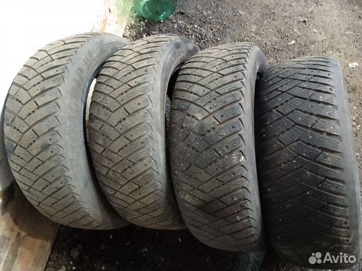 Goodyear Ultra Grip Ice Arctic 2 205/60 R16