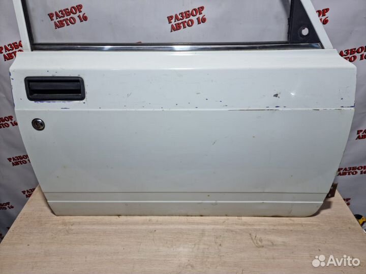 Передняя правая дверь ваз-2107