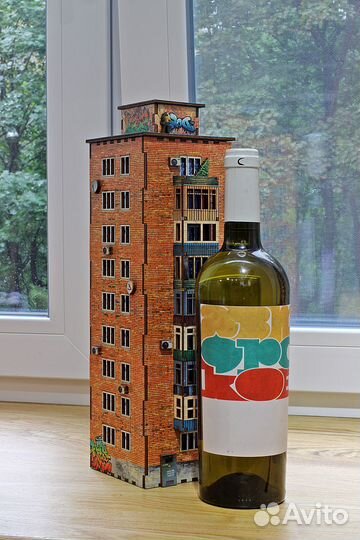 Подарочная коробка для бутылки 