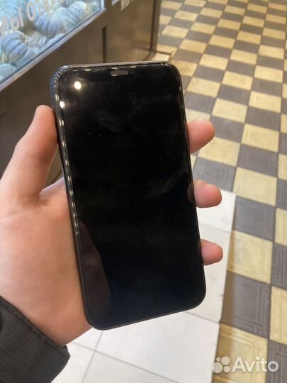 iPhone Xr, 64 ГБ