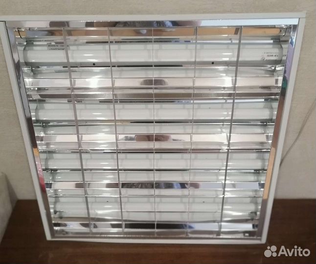 Светильник потолочный встраиваемый