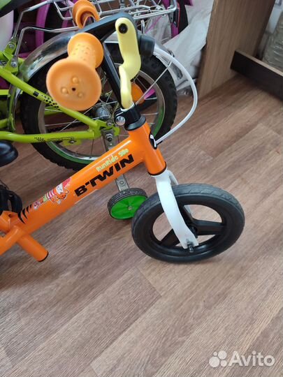 Беговел с ручным тормозом