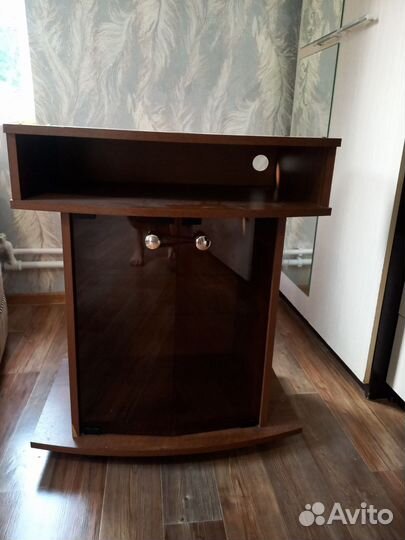 Полка для телевизора