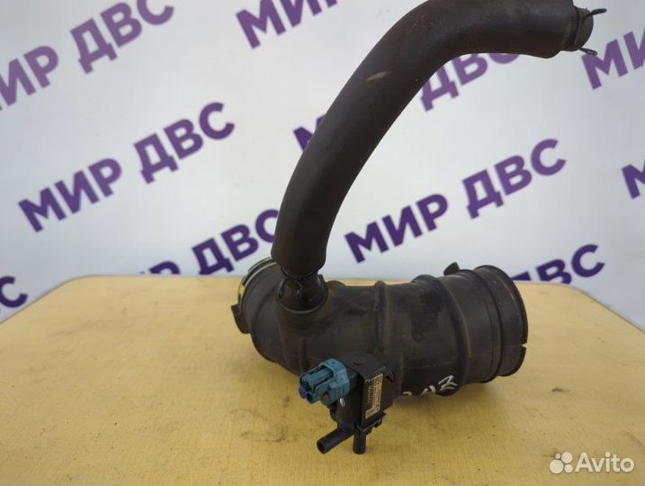 Патрубок воздушного фильтра Toyota Alphard 2AZ