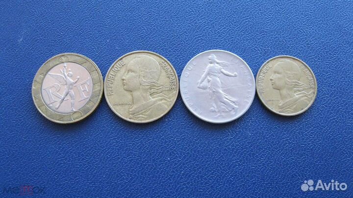 Иностранные наборы монет