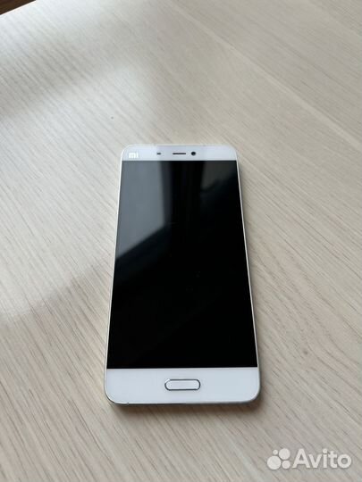 Xiaomi Mi 5, 3/32 ГБ