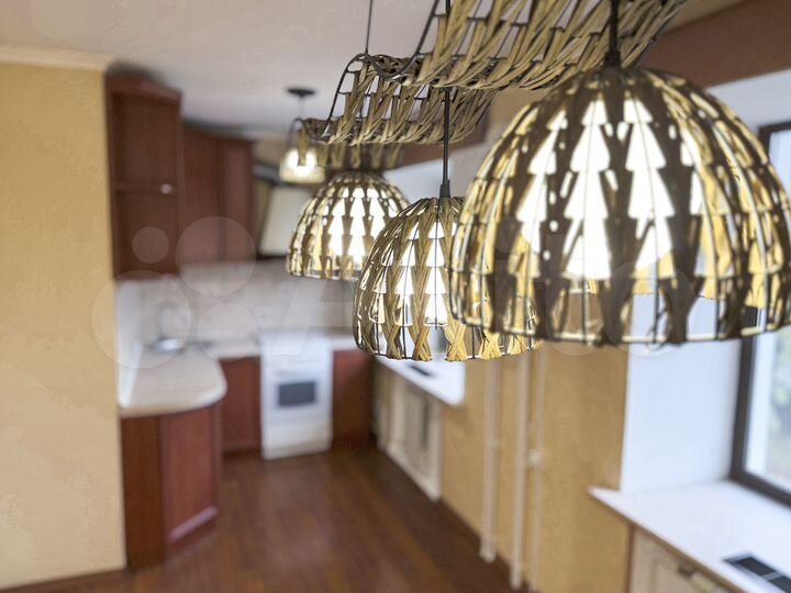 2-к. квартира, 64 м², 2/2 эт.