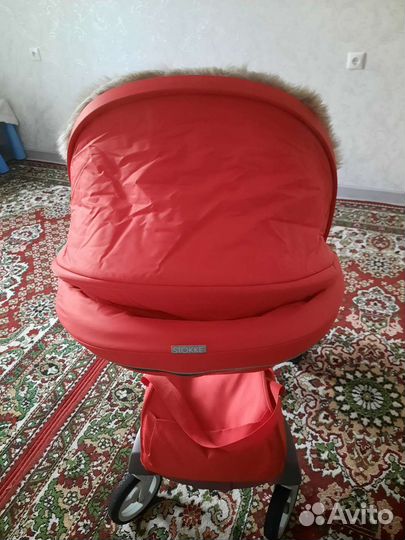 Прогулочная коляска