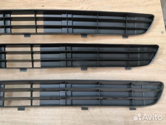 Решётка в передний бампер Audi 80 90 B3