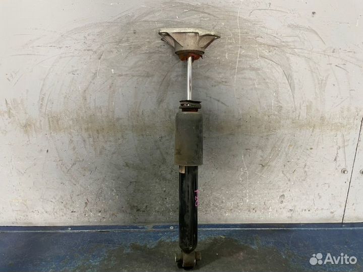 Амортизатор задний Bmw 1 F20