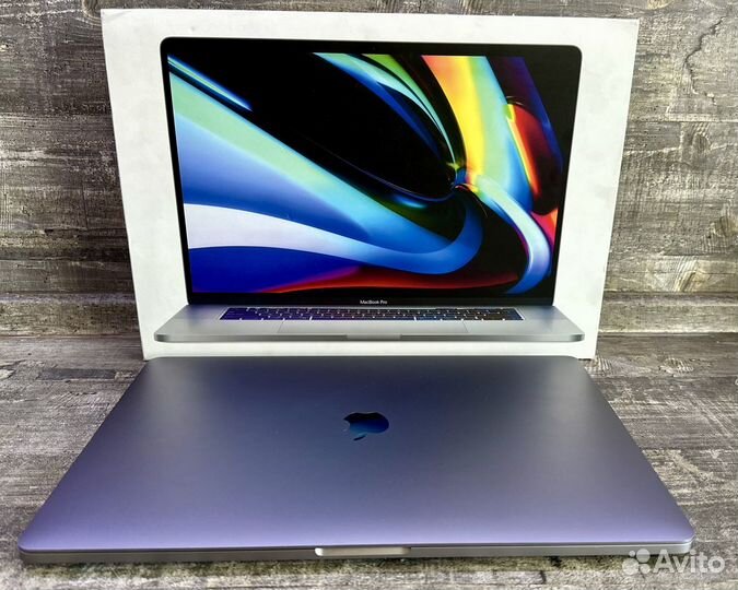 Apple macbook pro 16 i7 64gb SSD 2TB 5600m 8gb