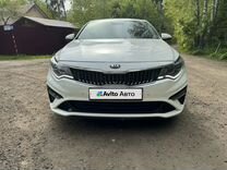 Kia Optima 2.0 AT, 2019, 180 000 км, с пробегом, цена 1 830 000 руб.