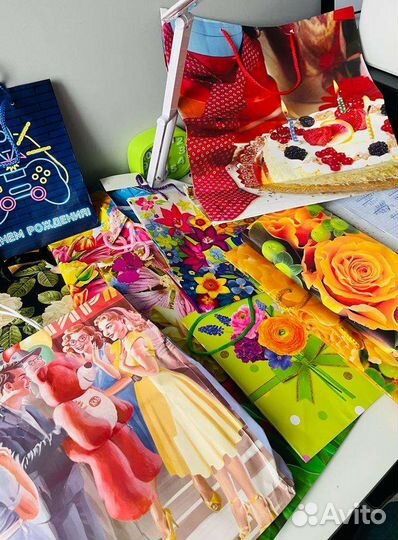 Пакеты подарочные оптом для женщин, детей, мужчин