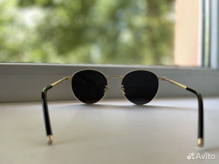 Солнцезащитные очки