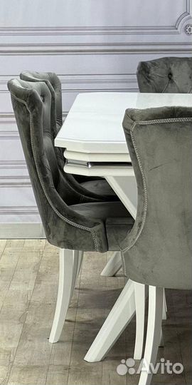 Столы и стулья новые
