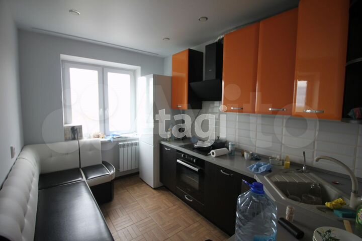 2-к. квартира, 50 м², 10/10 эт.