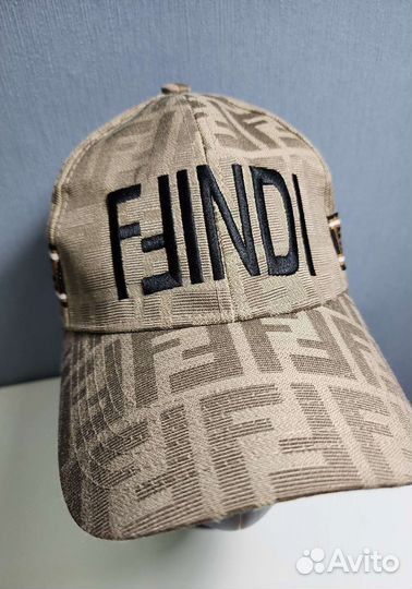 Кепка Fendi