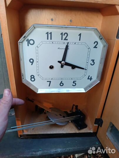 Настенные часы янтарь СССР