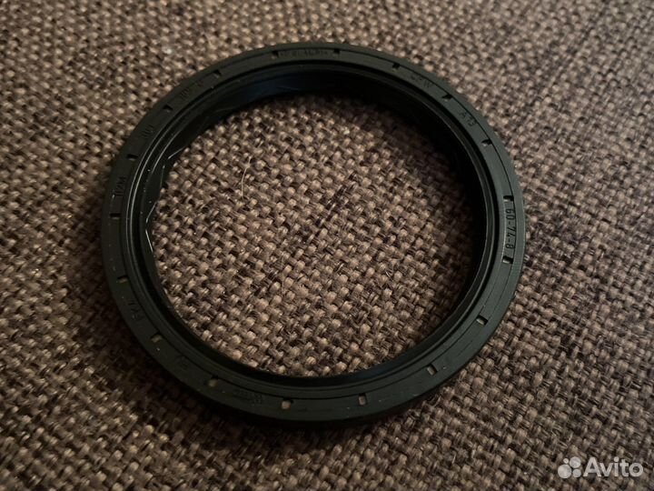 Сальник привода переднего левого Golf