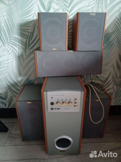 Сабвуфер и колонки 5.1