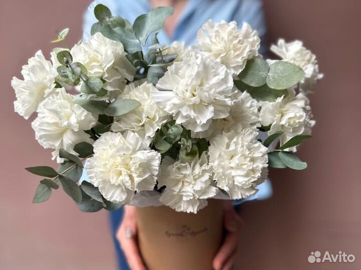 Цветы в коробке «Леди», (Диантус)