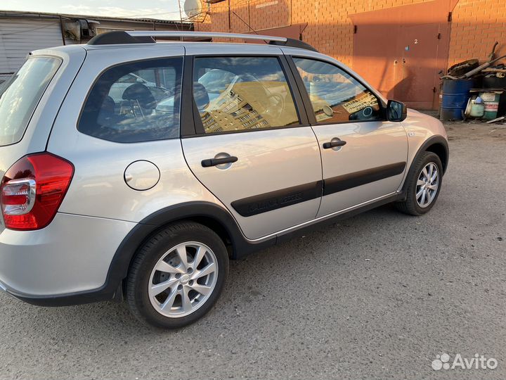 LADA Kalina 1.6 МТ, 2018, 50 000 км