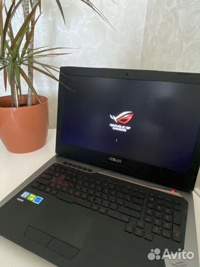 Игровой ноутбук Asus ROG G752