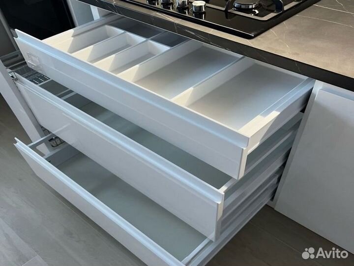 Кухня новая